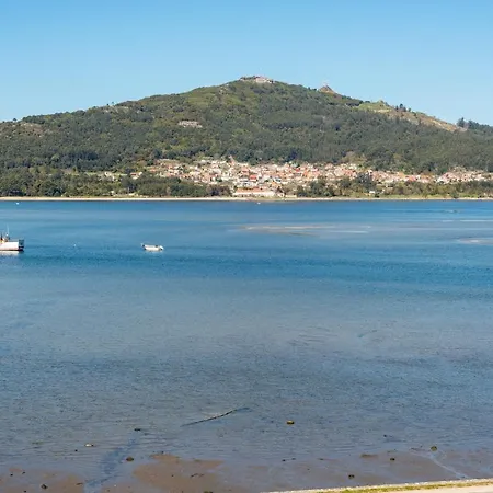 Apartamento Foz Do Minho * Каминья